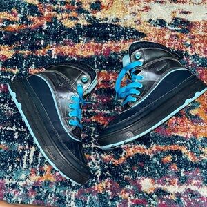 Nike ACG Woodside 2 High Hiking Trail Shoe